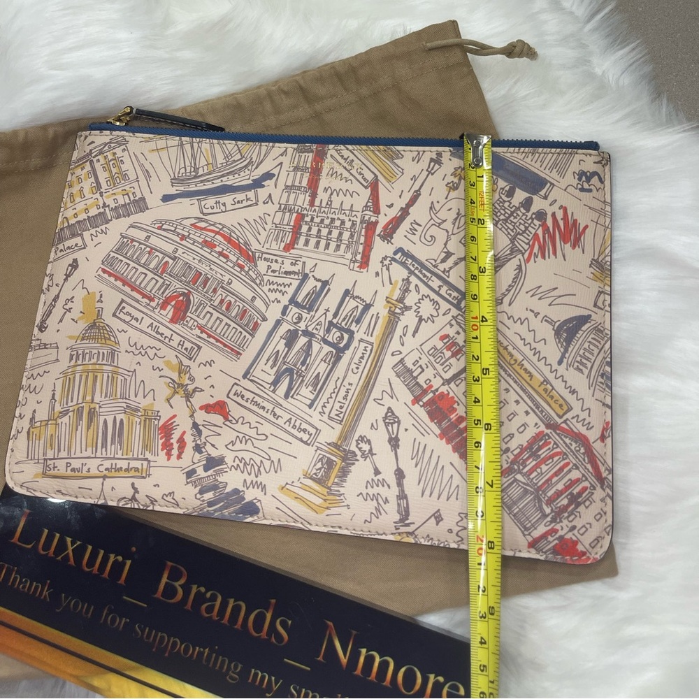 BURBERRY CLUTCH - Picture 5 of 8